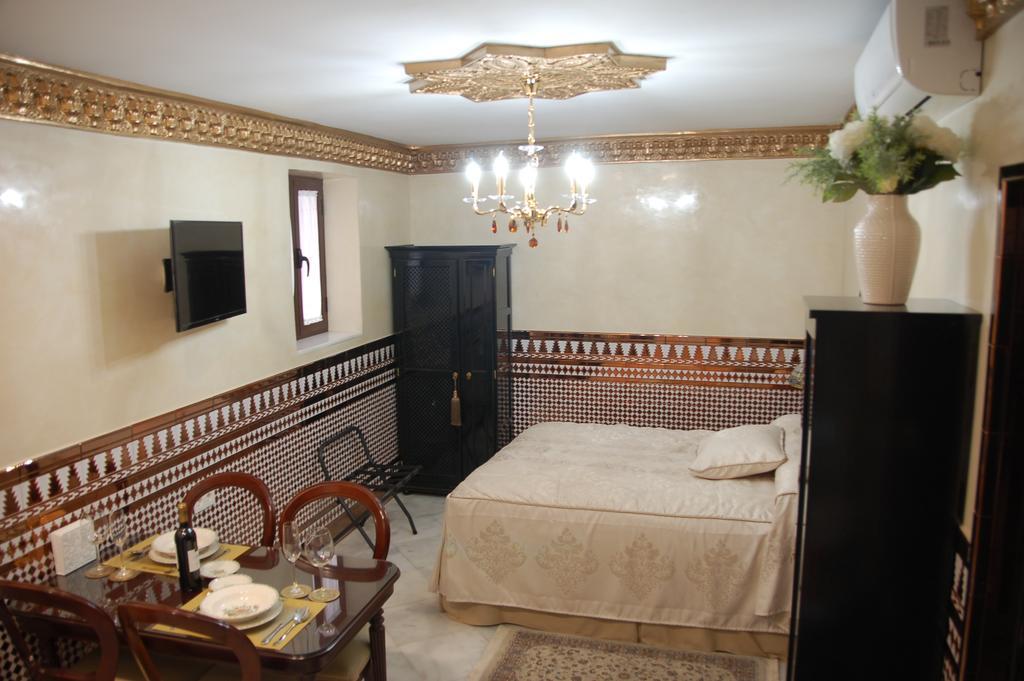 Luxury Apartment Plus Ultra Севілья Екстер'єр фото